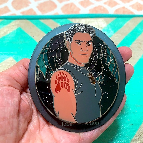 TEAM JACOB epic twilight pin - Picture 1 of 4